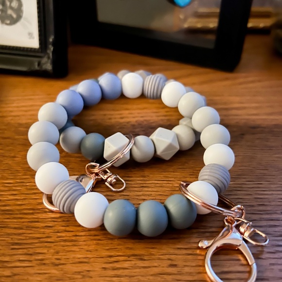 Gray Wristlet - Picture 5 of 5